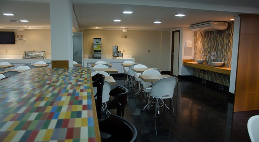 Imagen del bar/restaurante del Hotel Frimas Pampulha. Foto 2