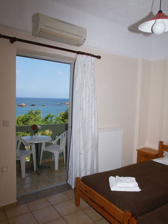 Imagen del bar/restaurante del Hotel Frini, Chania. Foto 2