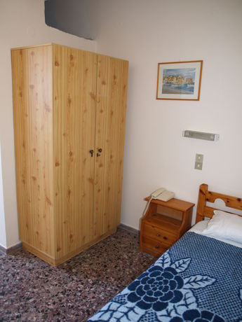 Imagen de la habitación del Hotel Frini, Chania. Foto 15