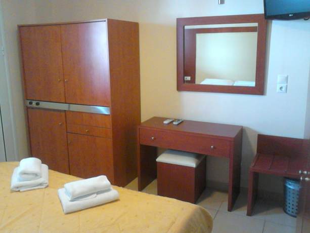 Imagen de la habitación del Hotel Frini, Nauplia. Foto 4
