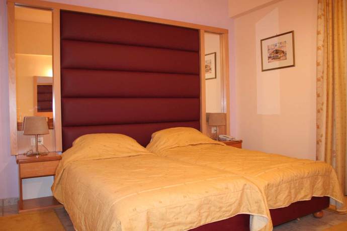 Imagen de la habitación del Hotel Frini, Nauplia. Foto 11