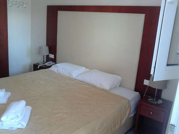 Imagen de la habitación del Hotel Frini, Nauplia. Foto 15