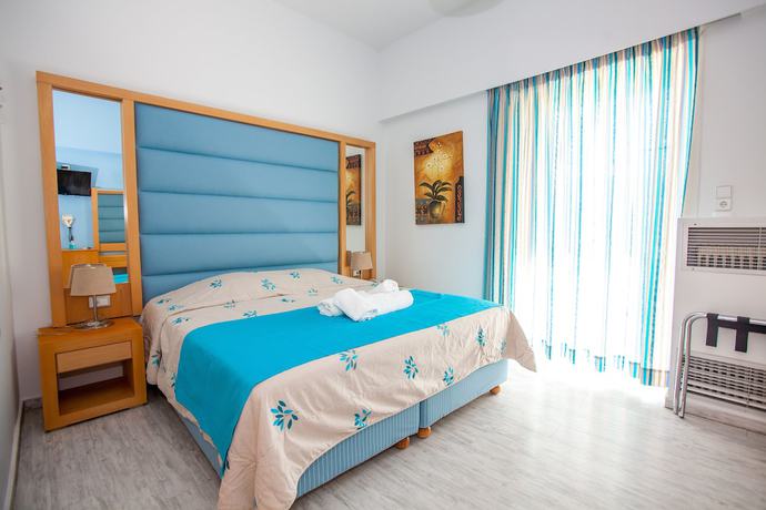 Imagen de la habitación del Hotel Frini, Nauplia. Foto 16
