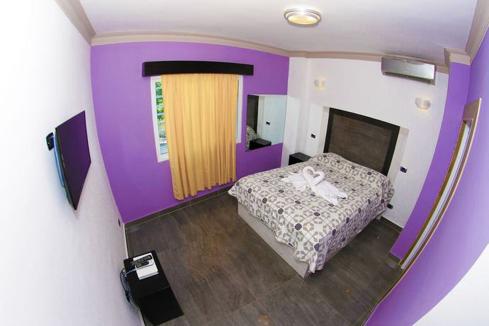 Imagen de la habitación del Hotel FrioHot. Foto 14