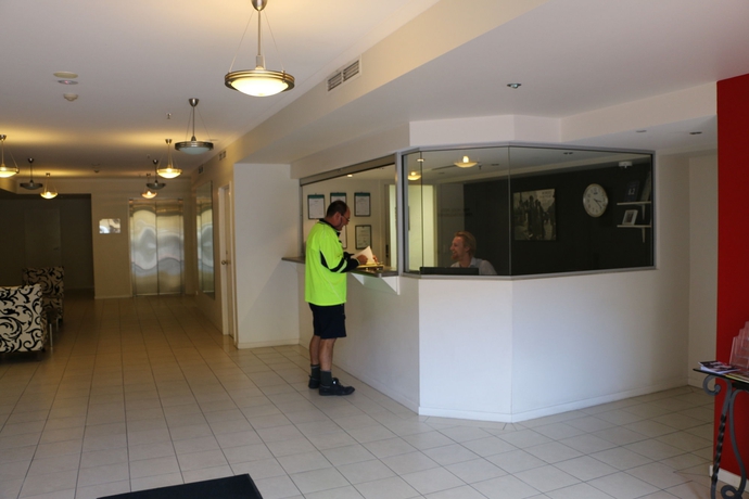 Imagen de los interiores del Hotel Frisco Apartments. Foto 10