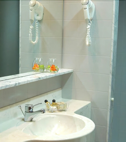 Imagen de la habitación del Hotel Friuli. Foto 17