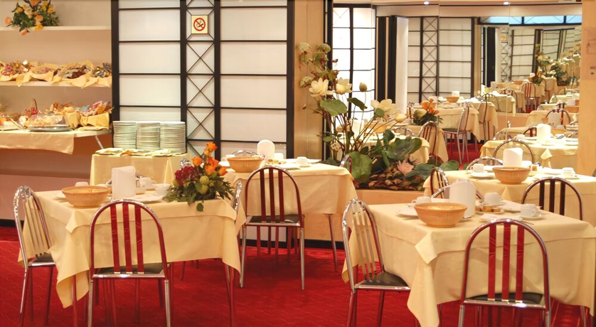 Imagen del bar/restaurante del Hotel Friuli. Foto 8