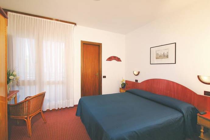 Imagen de la habitación del Hotel Friuli, Lignano Sabbiadoro. Foto 12