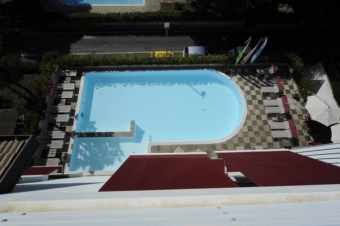 Imagen de la piscina del Hotel Friuli, Lignano Sabbiadoro. Foto 19
