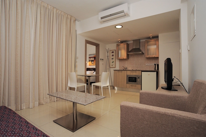 Imagen de los interiores del Hotel Frixos Suites Apts. Foto 9