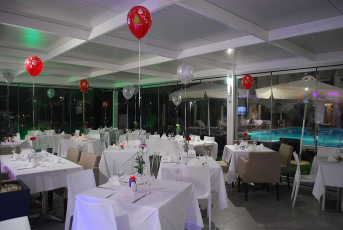 Imagen de los interiores del Hotel Frixos Suites Apts. Foto 10