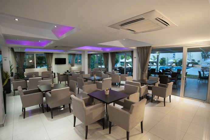 Imagen del bar/restaurante del Hotel Frixos Suites Apts. Foto 3