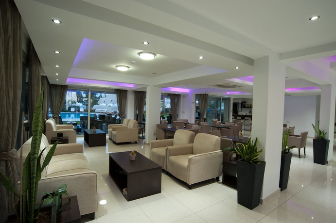 Imagen de los interiores del Hotel Frixos Suites Apts. Foto 13