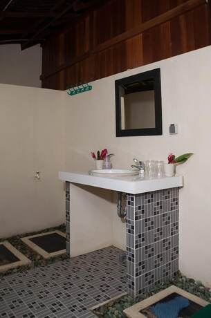 Imagen general del Hotel Froggies Divers Bunaken. Foto 4