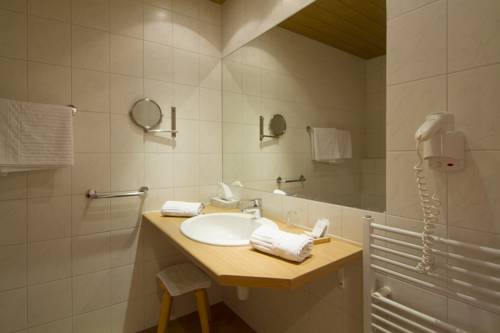 Imagen de la habitación del Hotel Frohnatur. Foto 4