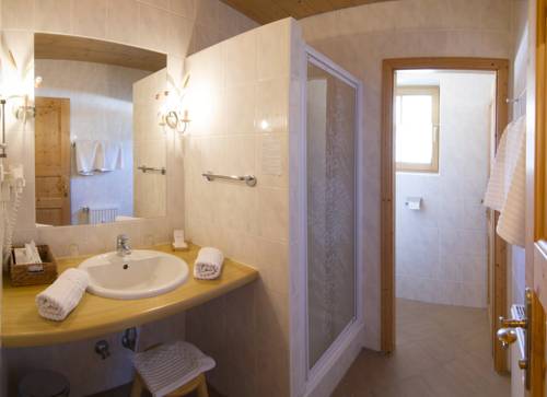 Imagen de la habitación del Hotel Frohnatur. Foto 5