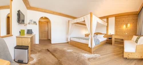 Imagen de la habitación del Hotel Frohnatur. Foto 9