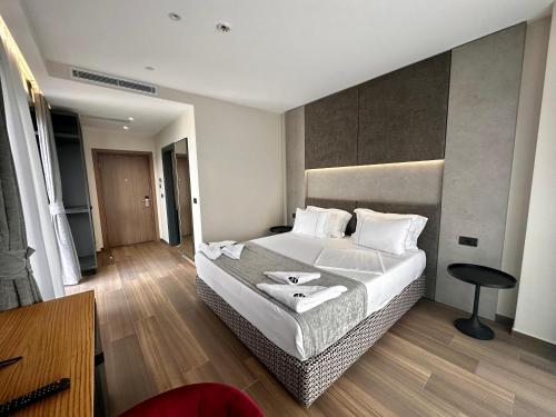 Imagen de la habitación del Hotel Frojd Kune Resort & Beach. Foto 13