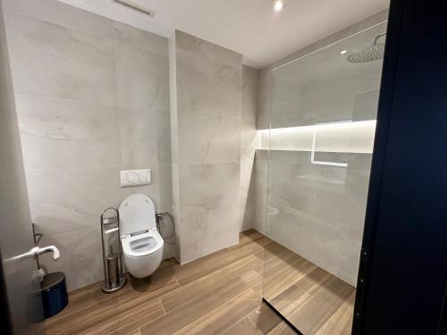 Imagen de la habitación del Hotel Frojd Kune Resort & Beach. Foto 14