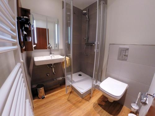 Imagen de la habitación del Hotel Frommanns Landhotel. Foto 9