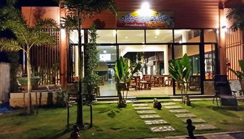 Imagen de la habitación del Hotel Front Beach, Hua Hin. Foto 5
