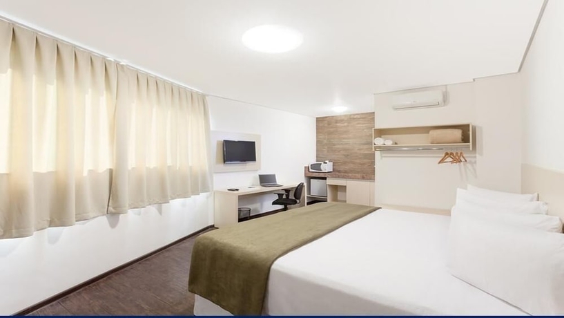 Imagen de la habitación del Hotel Front Expominas. Foto 8