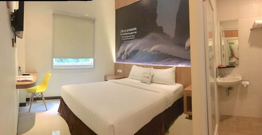 Imagen de la habitación del Hotel Front One Airport Solo. Foto 11