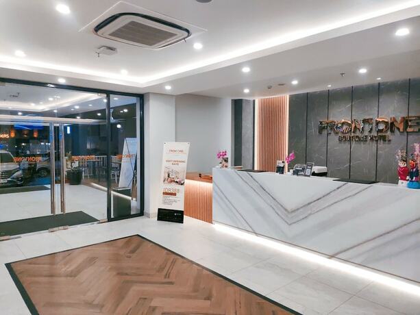 Imagen general del Hotel Front One Boutique Taman Anggrek. Foto 3