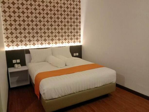 Imagen general del Hotel Front One Boutique Tugu Muda Semarang. Foto 1