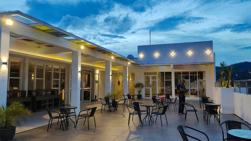 Imagen general del Hotel Front One Budget Abepura. Foto 5
