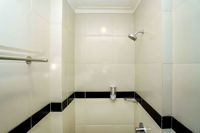 Imagen general del Hotel Front One Budget Bekasi. Foto 3