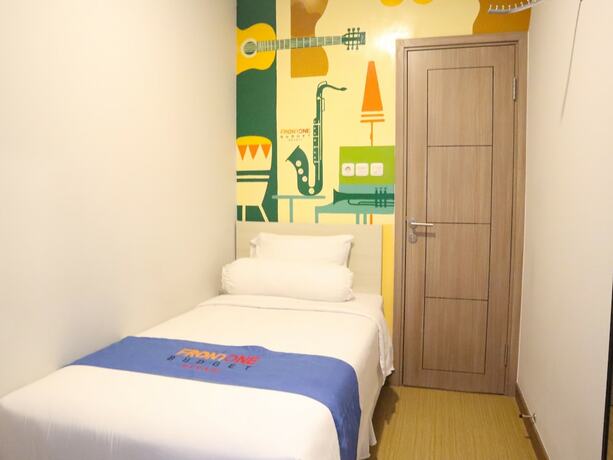 Imagen de la habitación del Hotel Front One Budget Bekasi. Foto 15