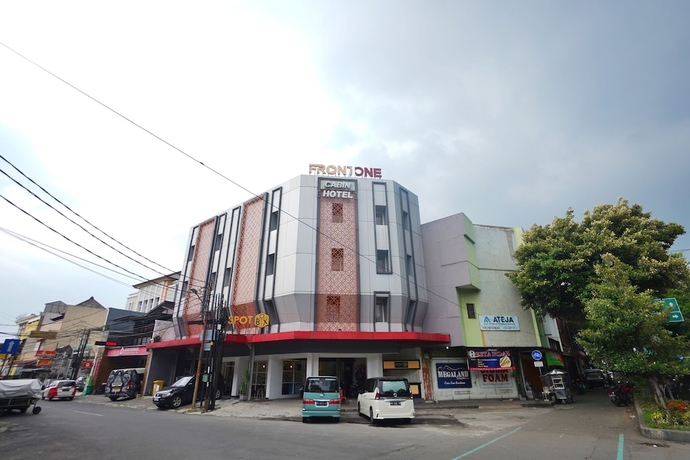 Imagen general del Hotel Front One Cabin Slamet Riyadi Solo. Foto 2