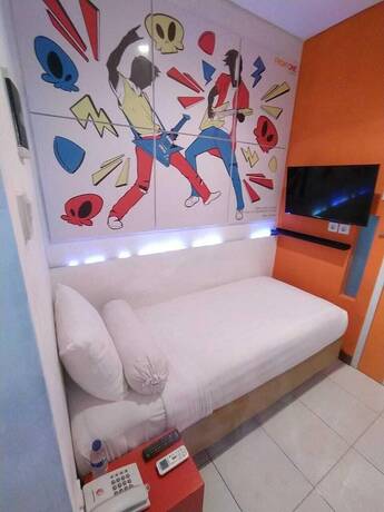 Imagen general del Hotel Front One Cabin Tirtonadi Solo. Foto 3