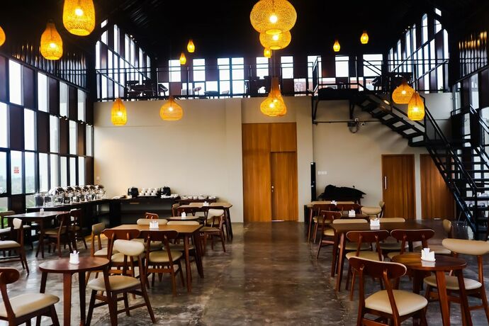 Imagen general del Hotel Front One Gombong. Foto 7