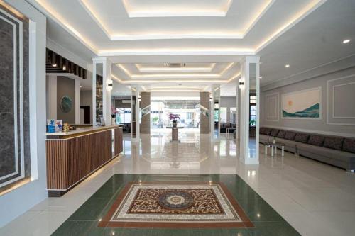 Imagen general del Hotel Front One HK Resort Semarang. Foto 3