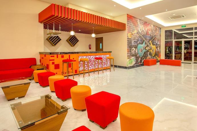 Imagen del bar/restaurante del Hotel Front One Hotel Purwodadi. Foto 6