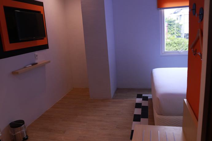 Imagen de la habitación del Hotel Front One Inn Semarang. Foto 18