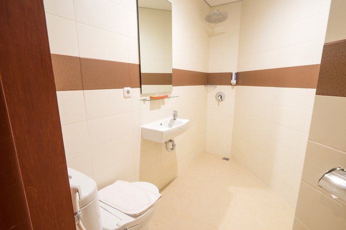 Imagen de la habitación del Hotel Front One Jayapura. Foto 10