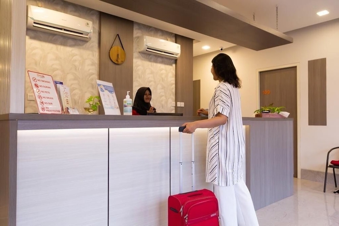 Imagen de los interiores del Hotel Front One Residence Syariah Mampang. Foto 10