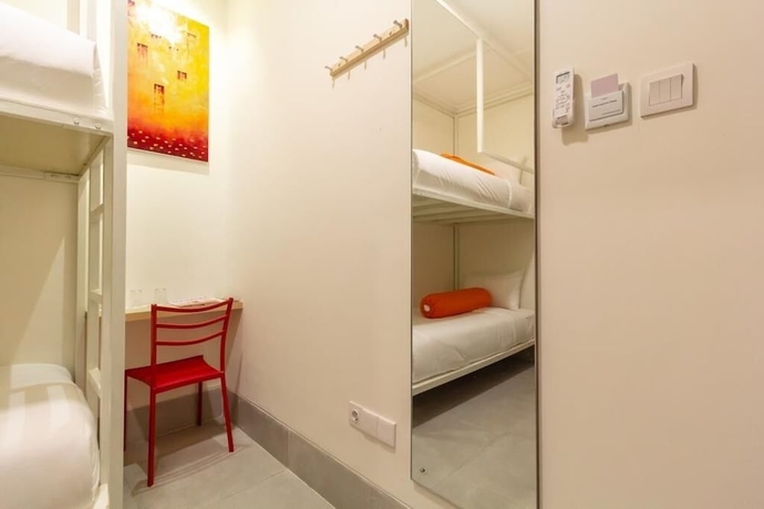 Imagen de la habitación del Hotel Front One Residence Syariah Mampang. Foto 4
