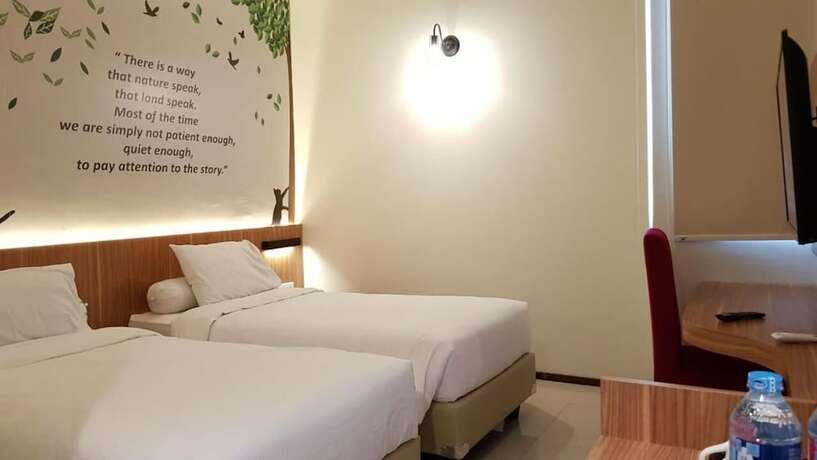 Imagen general del Hotel Front One Resort Magelang. Foto 7