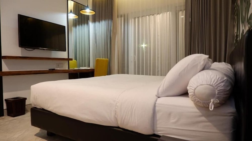 Imagen general del Hotel Front One Resort Magelang. Foto 14