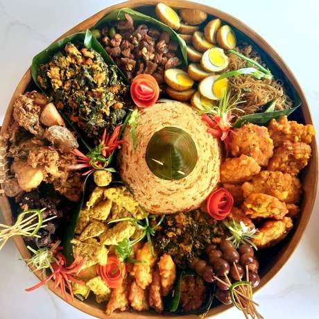 Imagen del bar/restaurante del Hotel Front One Tulungagung. Foto 6