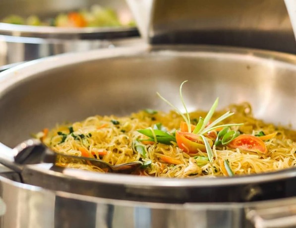 Imagen del bar/restaurante del Hotel Front One Tulungagung. Foto 7