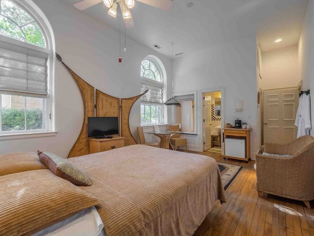 Imagen de la habitación del Hotel Front Street Inn, Wilmington NC. Foto 12