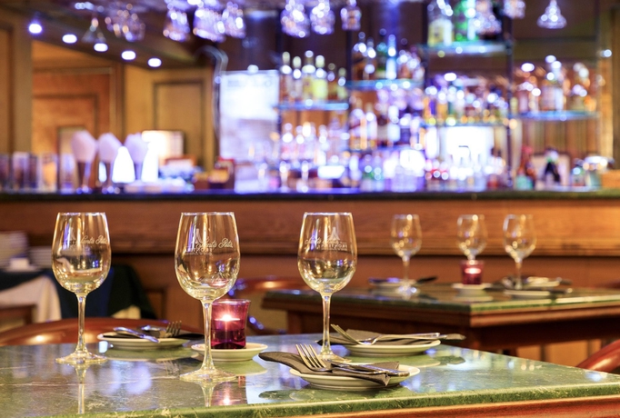 Imagen del bar/restaurante del Hotel Frontera Plaza. Foto 6