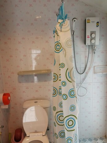 Imagen de la habitación del Hotel Frontier Homestel. Foto 15