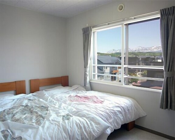 Imagen de la habitación del Hotel Frontier Sunrise. Foto 23