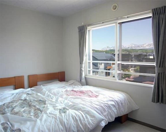 Imagen de la habitación del Hotel Frontier Sunrise. Foto 25